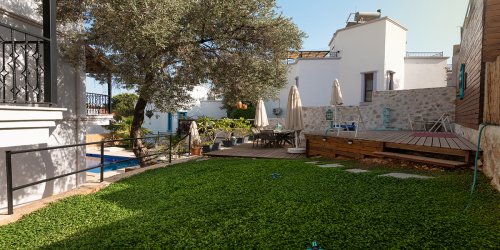 Villa Caretta-11_Large_1_31_2.jpg-thumb
