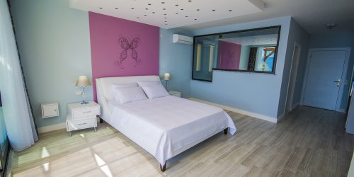 Villa Blue Butterfly-1a09ff58cc.jpg-thumb