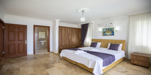 Villa Juliet B-232.jpg-thumb