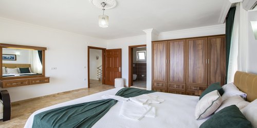 Villa Juliet D-398.jpg-thumb
