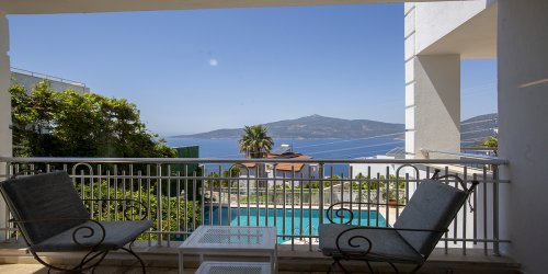 Villa Juliet D-403.jpg-thumb