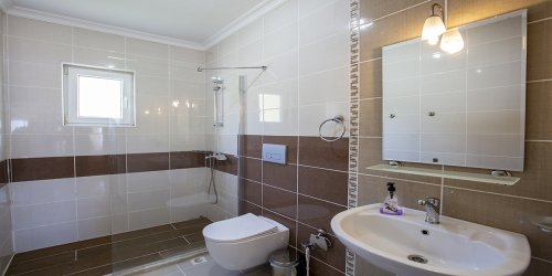 Villa Juliet D-432.jpg-thumb