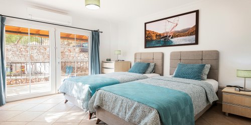Villa Caretta-Bedroom2_2.jpg-thumb