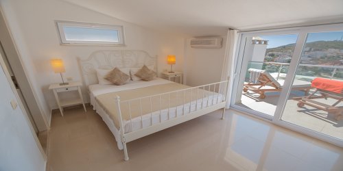 Villa Sunset & Apartments-Sunset_3_-_Ensuite_Master_Bedroom_-_Kalkana_-_Kalkan.jpg-thumb