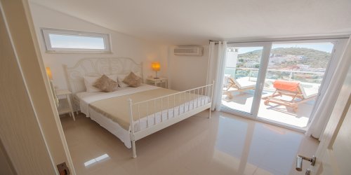 Villa Sunset & Apartments-Sunset_3_-_Ensuite_Master_Bedroom_-_Kalkana_-_Kalkan_2.jpg-thumb