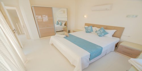Villa Sunset & Apartments-Sunset_4_-_Master_Suite_-_Kalkana_-_Kalkan_1.jpg-thumb