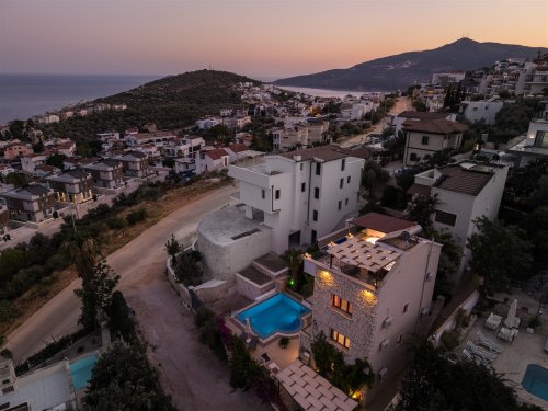 Villa Amore-WEB_4.jpg-thumb